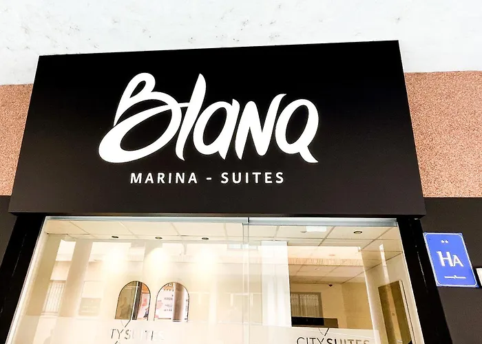 Blanq Marina Suites Valenza